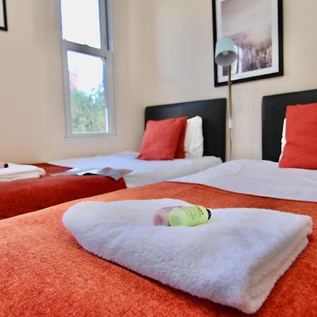 Lovely Twin Bed Studio Near Coventry Shopping Centre Esterno foto