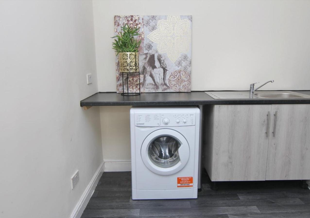 Lovely Twin Bed Studio Near Coventry Shopping Centre Esterno foto